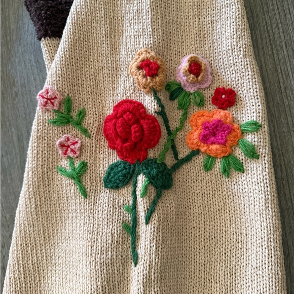 POL Sweater Pants w/Knitted Flowers NWOT - Picture 3 of 10